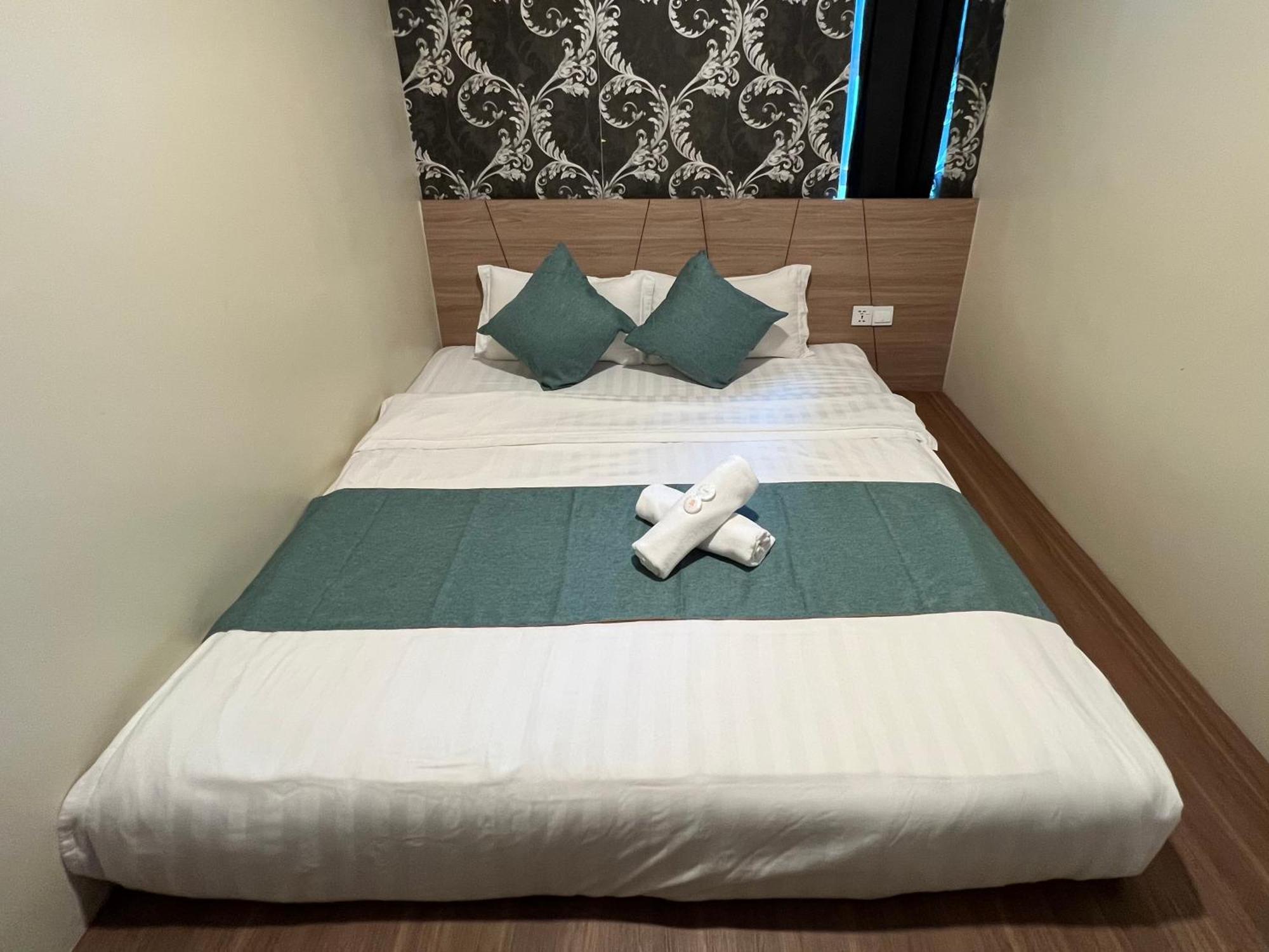 Beserah Budget Hotel *
